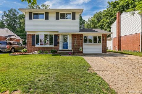 37715 Walnut St, Romulus, MI 48174 photo 1