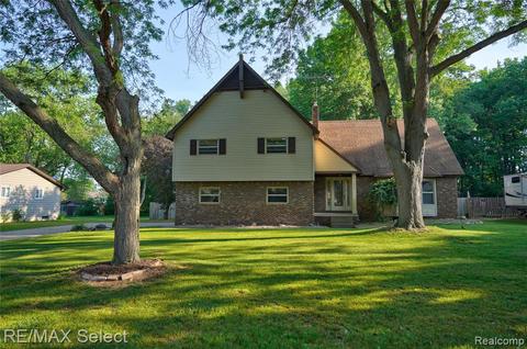 8434 Wesley Dr, Flushing, MI 48433 photo 1
