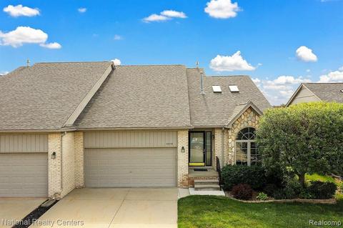 46248 Imperial Ln, Macomb, MI 48044 photo 1