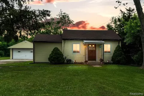 6591 Ball Rd, Romulus, MI 48174 photo 1