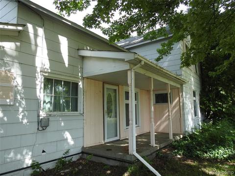 128 Elmwood, Leonard, MI 48367 photo 1