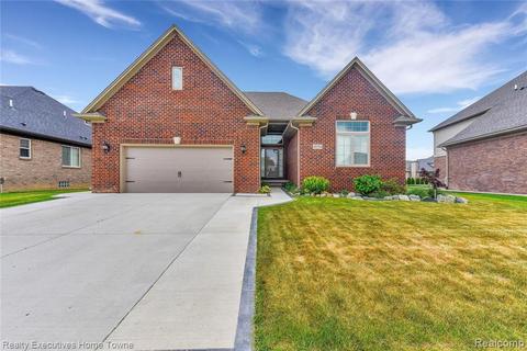 49294 Bingham Ln, Macomb, MI 48044 photo 1