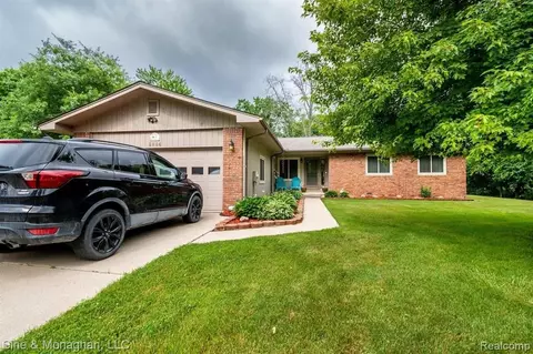 8864 Stone Rd, Algonac, MI 48001 photo 1