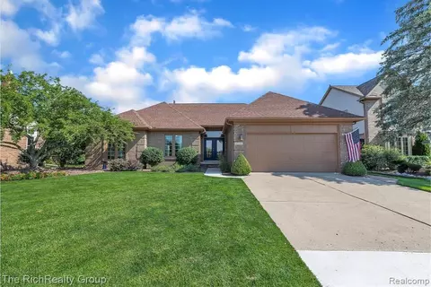45166 Glengarry Rd, Canton, MI 48188 photo 1