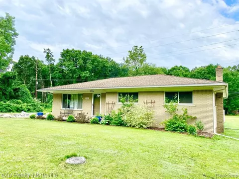13322 Cogswell St, Romulus, MI 48174 photo 1