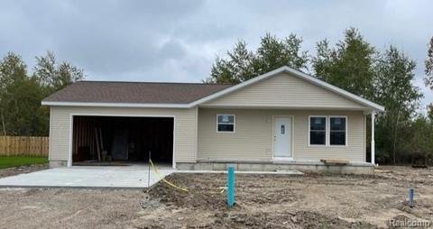625 Range, Kimball, MI 48074 photo 1