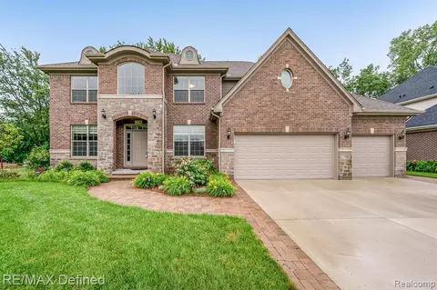 2198 Chaps, Troy, MI 48085 photo 1