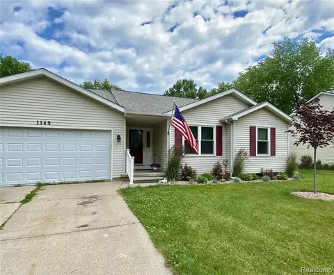 1145 Windsor St, Grand Blanc, MI 48507 photo 1