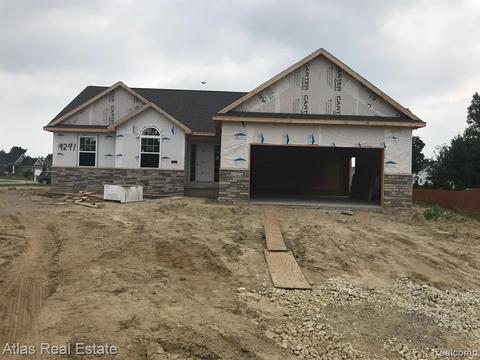 9291 Meadowview Dr, Davison, MI 48423 photo 1