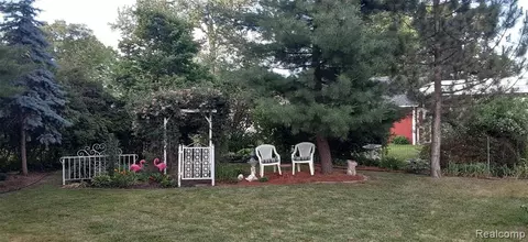 509 Mill St, Flushing, MI 48433 photo 1