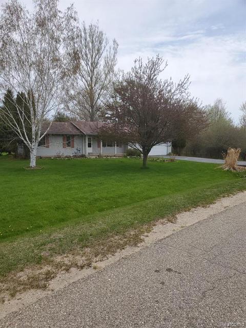2171 Heather Way, Gladwin, MI 48624 photo 1
