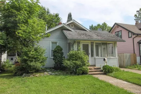 35636 Chestnut St, Wayne, MI 48184 photo 1