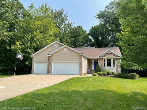 1175 Derby Blvd, Flint, MI 48532 photo 1
