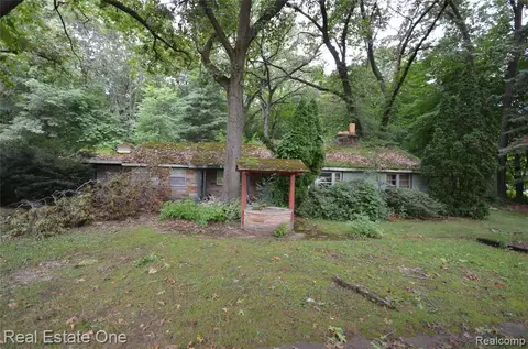 8548 Stone Rd, Clay, MI 48001 photo 1