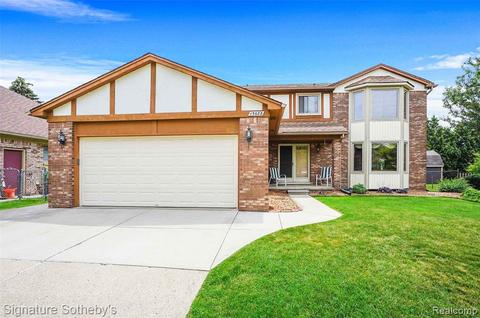 15688 Constitution Dr, Macomb, MI 48044 photo 1