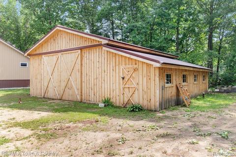 4273 Chappel Dr, Gladwin, MI 48624 photo 1