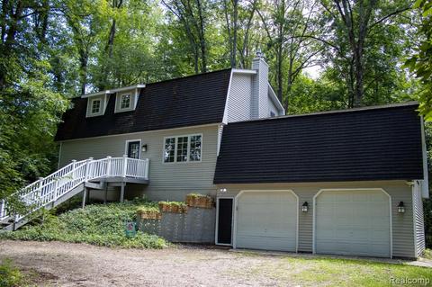 3536 E Allen Rd, Howell, MI 48855 photo 1