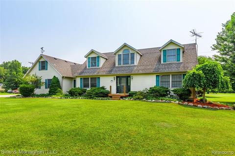 8855 Folkert Rd, Clay, MI 48001 photo 1