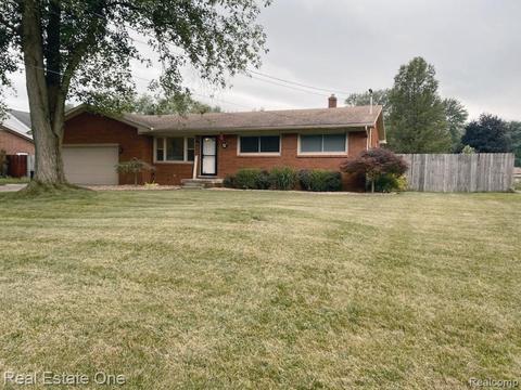 6697 Nanafield St, Temperance, MI 48182 photo 1