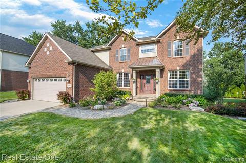 3453 Everett Dr, Rochester Hills, MI 48307 photo 1