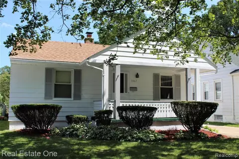 3367 Pershing St, Wayne, MI 48184 photo 1