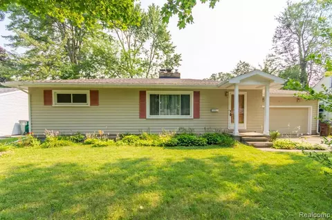 3313 Sunnylane, Lansing, MI 48906 photo 1