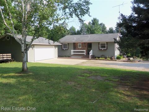 12315 Rusty Dr, Davison, MI 48423 photo 1
