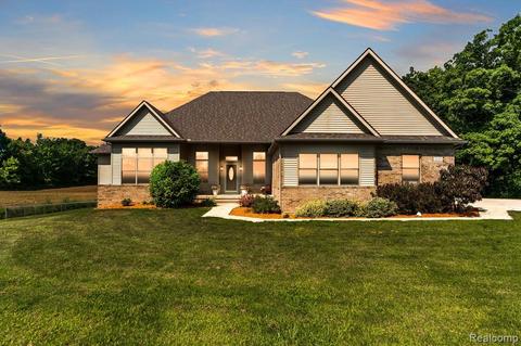 2132 S Oak Rd, Davison, MI 48423 photo 1