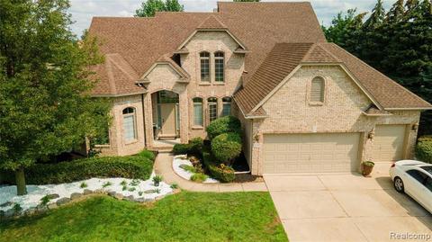 21797 Summerfield Dr, Macomb, MI 48044 photo 1