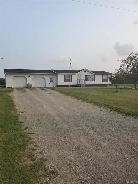 5151 Richards, Snover, MI 48472 photo 1