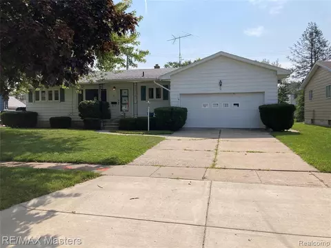531 Stone St, Monroe, MI 48161 photo 1
