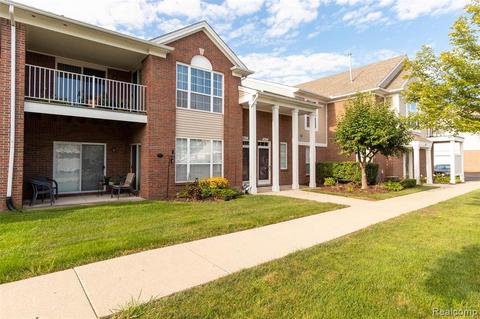 16420 Chatham Dr, Macomb, MI 48044 photo 1