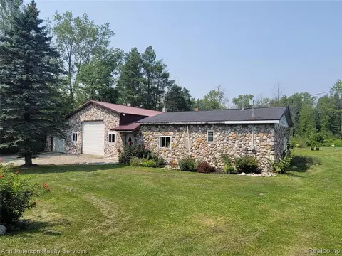2101 E Jodway Rd, Au Gres, MI 48703 photo 1