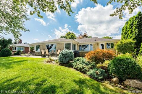 1317 River Rd, St. Clair, MI 48079 photo 1