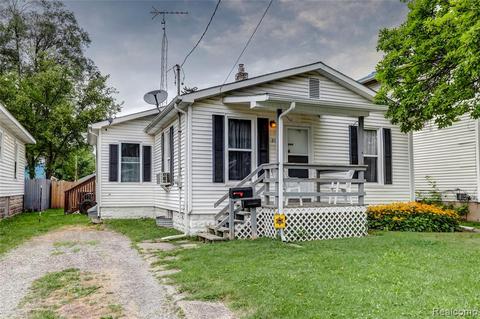 213 E Belvidere Ave, Flint, MI 48503 photo 1