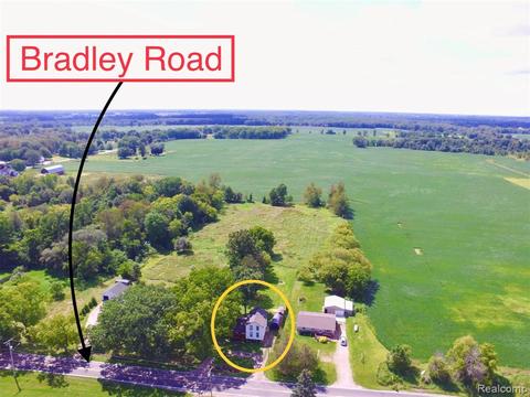 18218 Bradley Rd, Gregory, MI 48137 photo 1
