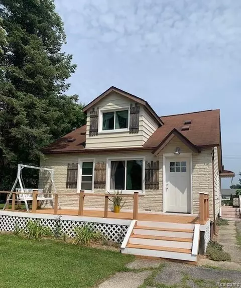 17221 Hyde Park St, Romulus, MI 48174 photo 1