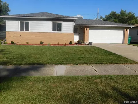 16407 Taft St, Romulus, MI 48174 photo 1