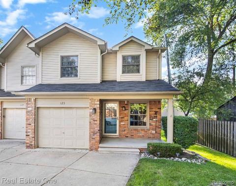 125 Maplegrove Dr, Clawson, MI 48017 photo 1