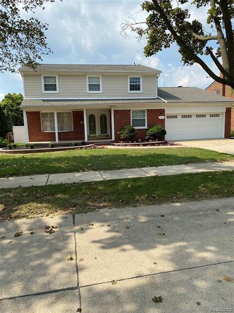 32 Snow Ct, Dearborn, MI 48124 photo 1