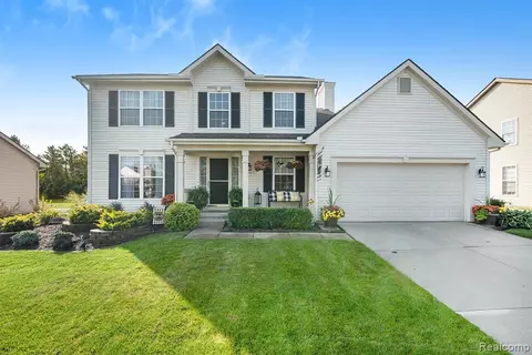3740 Snowden Ln, Howell, MI 48843 photo 1