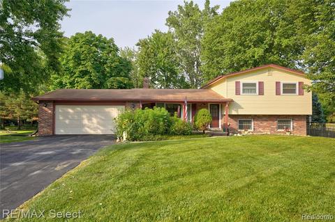 2420 Rushbrook Dr, Flushing, MI 48433 photo 1