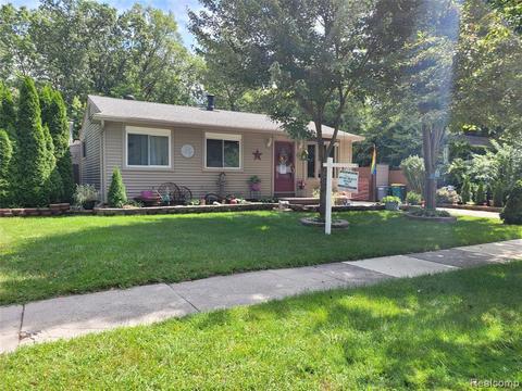 15705 Meadow St, Romulus, MI 48174 photo 1