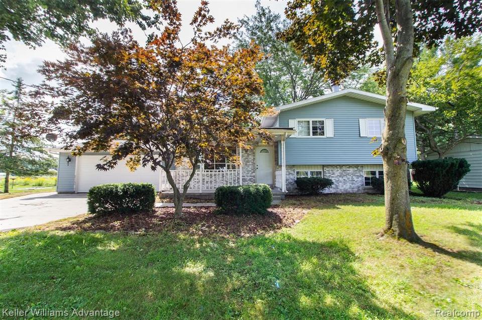 6555 Swan Creek Rd, Saginaw, MI 48609 33 Photos MLS