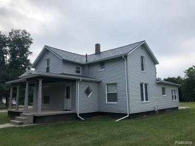 516 E Logan St, Tecumseh, MI 49286 photo 1