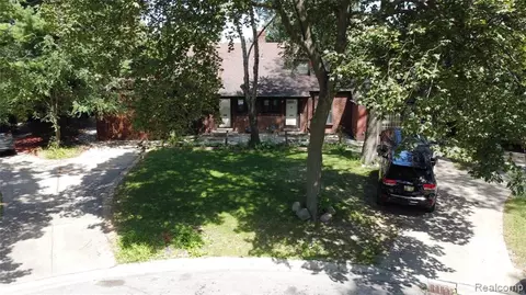 13 Abbott Ln, Dearborn, MI 48120 photo 1