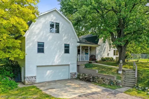 1792 Milton Rd, Perry, MI 48872 photo 1