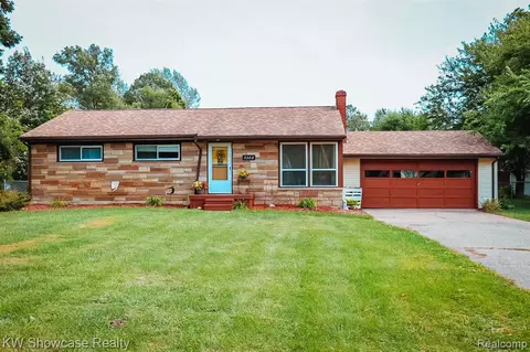 3388 N Elms Rd, Flushing, MI 48433 photo 1