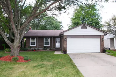 47267 Meadowbrook Dr, Macomb, MI 48044 photo 1