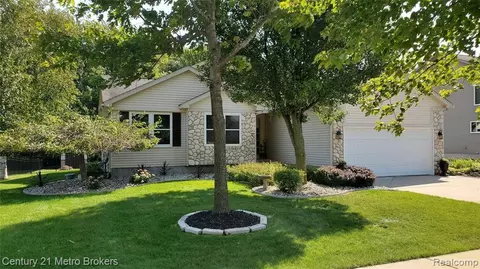 1449 Silver Pond, Davison, MI 48423 photo 1
